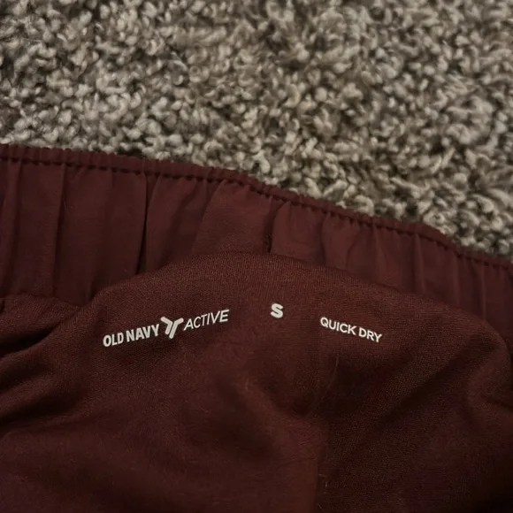 NWT Old Navy Active Shorts Red- Small - Picture 2 of 5
